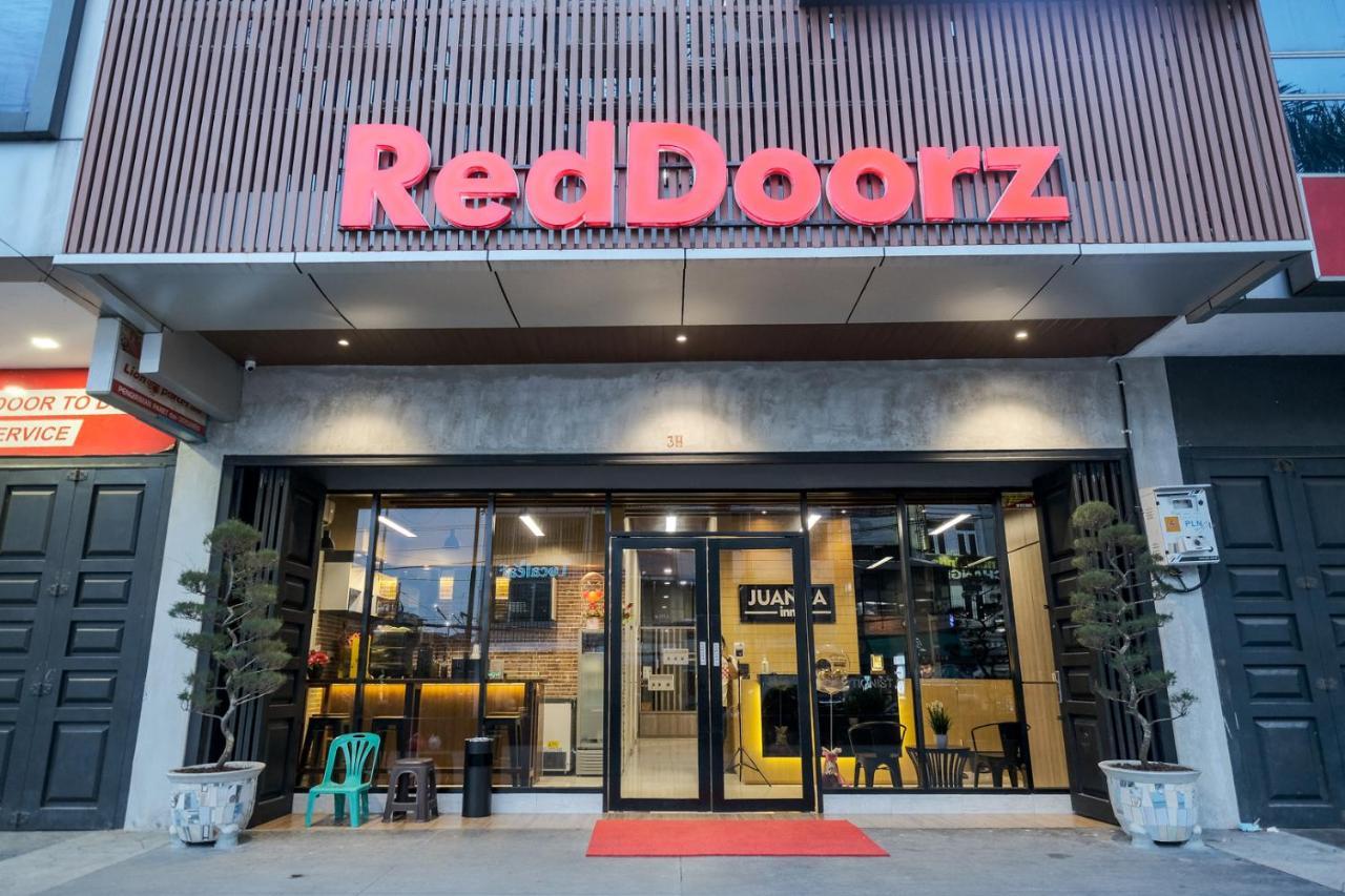 Reddoorz Plus @ Jalan Juanda Medan Dış mekan fotoğraf